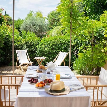 Les Canisses, Magnifique Appartement Avec Terrasse Au Coeur D'于泽斯 外观 照片