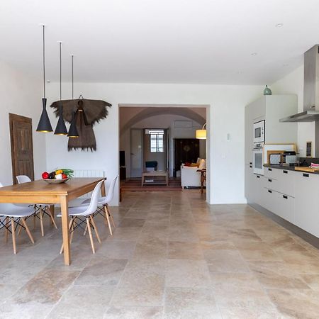 Les Canisses, Magnifique Appartement Avec Terrasse Au Coeur D'于泽斯 外观 照片